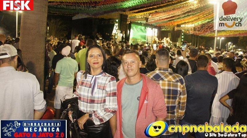 1° DIA ARRAIA DO CHAPADÃO JOÃO BOSCO E VINICIUS  - Foto 29 de 59