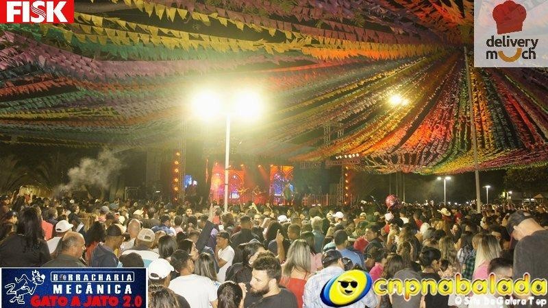 1° DIA ARRAIA DO CHAPADÃO JOÃO BOSCO E VINICIUS  - Foto 32 de 59