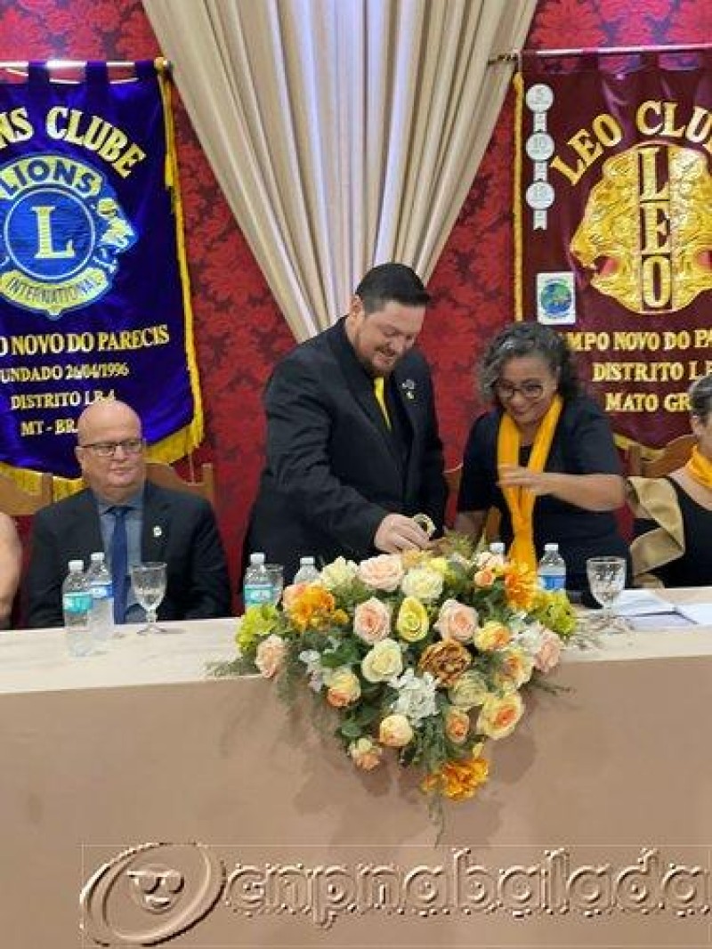 CERIMONIA DE POSSE DO LIONS E LEO CLUB - Foto 41 de 83