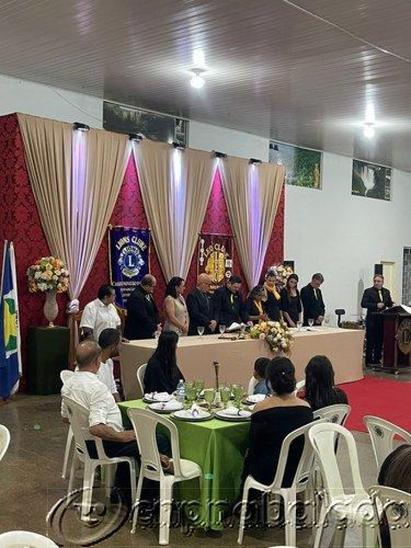 CERIMONIA DE POSSE DO LIONS E LEO CLUB - Foto 73 de 83