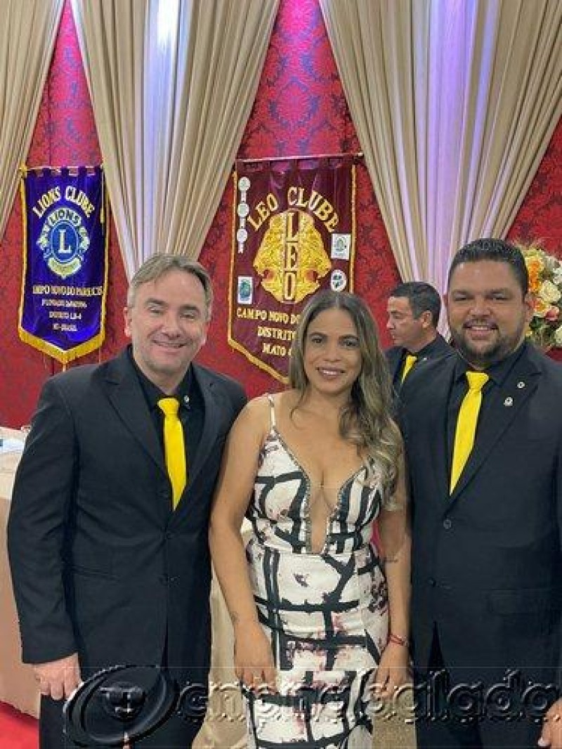 CERIMONIA DE POSSE DO LIONS E LEO CLUB - Foto 7 de 83